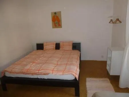 Apartman 735